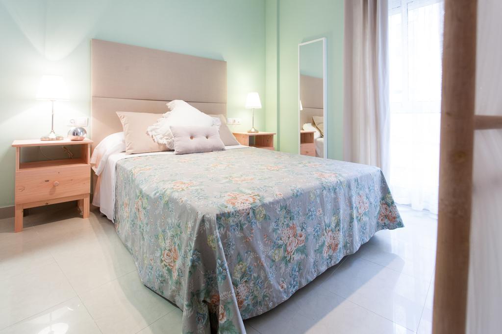 Apartamentos San Lorenzo Sevilla Kültér fotó