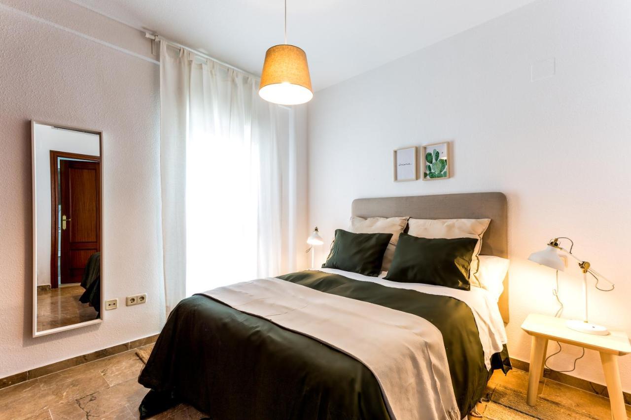 Apartamentos San Lorenzo Sevilla Kültér fotó